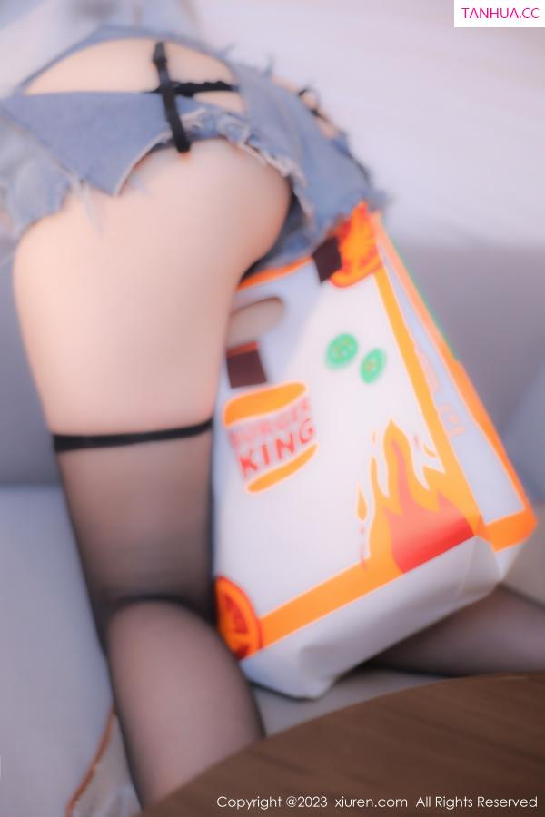 豆瓣酱  [XiuRen]高清写真图 2023.01.18 No.6155 豆瓣酱 外卖员第65张图片